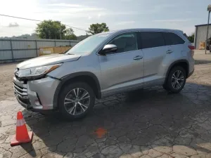 2018 TOYOTA HIGHLANDER