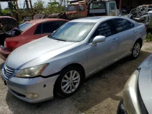 2011 LEXUS ES350