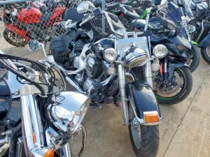 2016 HARLEY-DAVIDSON FL