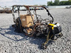 2014 CAN-AM SIDEBYSIDE