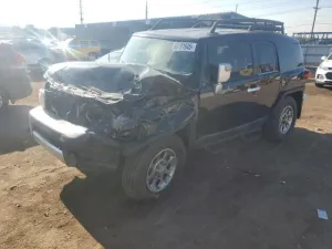2012 TOYOTA FJ CRUISER