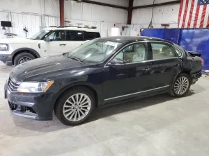 2017 VOLKSWAGEN PASSAT