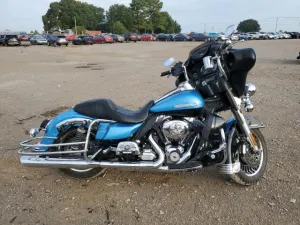 2011 HARLEY DAVIDSON FL