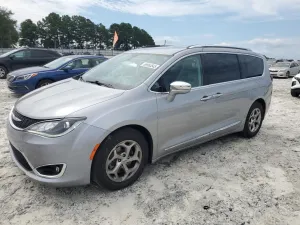 2017 CHRYSLER PACIFICA