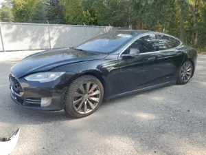 2015 TESLA MODEL S