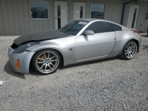 2004 NISSAN 350Z