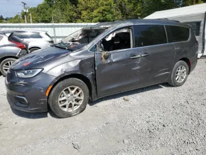 2022 CHRYSLER PACIFICA