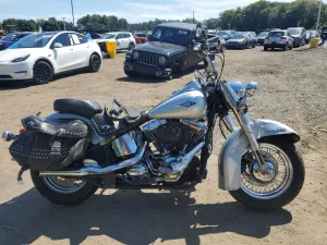 2015 HARLEY-DAVIDSON FL