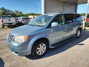 2010 CHRYSLER TOWN & COUNTRY