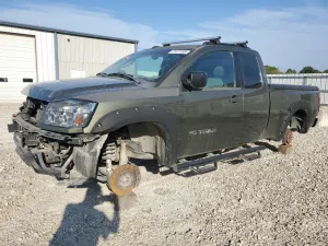 2005 NISSAN TITAN