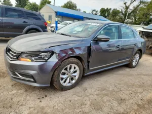 2016 VOLKSWAGEN PASSAT