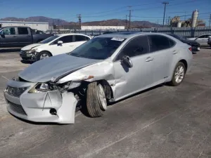 2013 LEXUS ES300