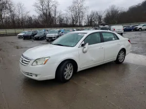 2005 TOYOTA AVALON