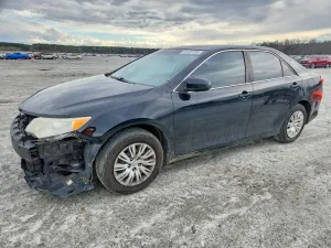 2014 TOYOTA CAMRY