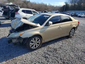 2011 TOYOTA AVALON