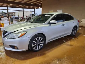 2017 NISS ALTIMA