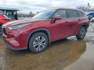 2022 TOYOTA HIGHLANDER