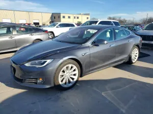 2020 TESLA MODEL S
