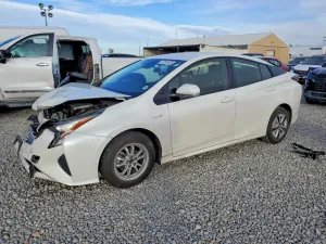 2018 TOYOTA PRIUS