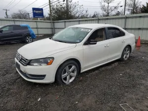 2013 VOLKSWAGEN PASSAT