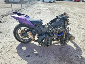 2005 KAWASAKI ZX 636