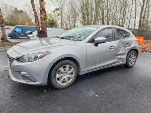 2015 MAZDA 3