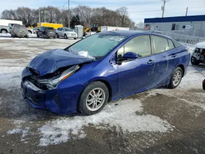 2016 TOYOTA PRIUS