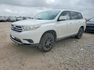 2013 TOYOTA HIGHLANDER
