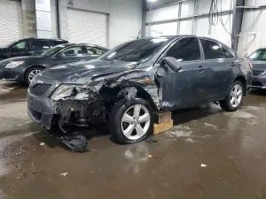 2010 TOYOTA CAMRY