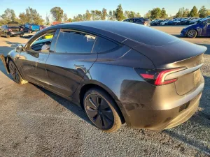 2025 TESLA MODEL 3