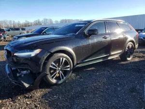 2019 VOLVO V90