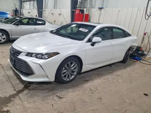 2019 TOYOTA AVALON