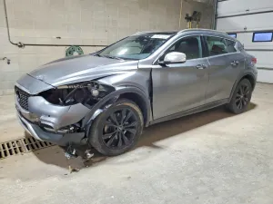 2017 INFINITI QX30
