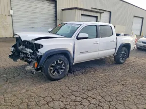 2016 TOYOTA TACOMA