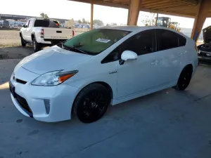 2015 TOYOTA PRIUS