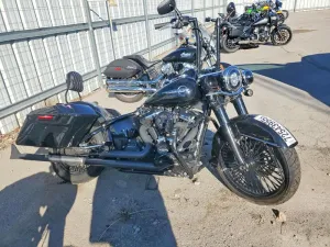 2018 HARLEY-DAVIDSON FL