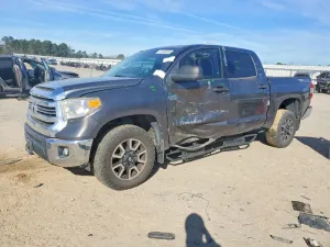 2017 TOYOTA TUNDRA