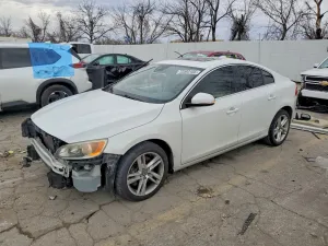 2015 VOLVO S60