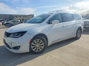 2019 CHRYSLER PACIFICA