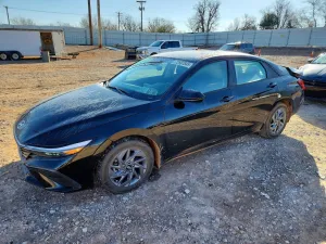 2024 HYUNDAI ELANTRA