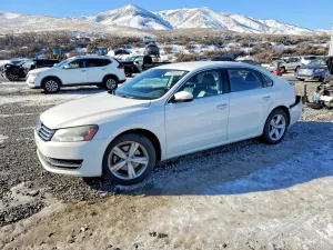 2014 VOLKSWAGEN PASSAT