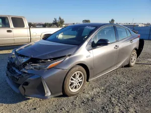 2017 TOYOTA PRIUS