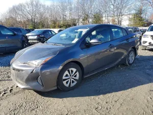 2017 TOYOTA PRIUS