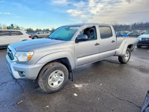 2015 TOYOTA TACOMA