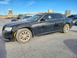 2015 CHRYSLER 300