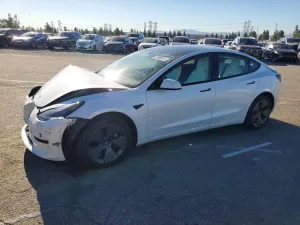 2021 TESLA MODEL 3