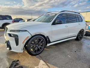 2025 BMW X7 M60I