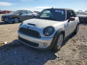 2013 MINI COOPER