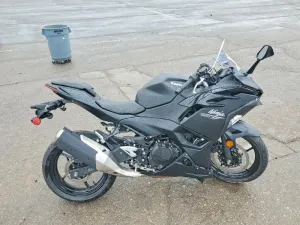 2026 KAWASAKI NINJA 500