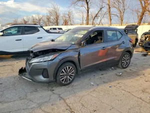 2024 NISSAN KICKS